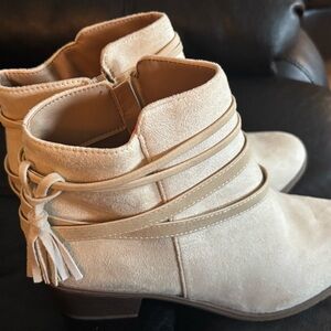 Women's Cream Ankle Boots
